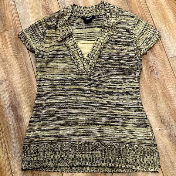 5/$15 United States Sweaters Women’s Tan Short Sleeve Sweater Tunic Size Medium - Picture 1 of 4